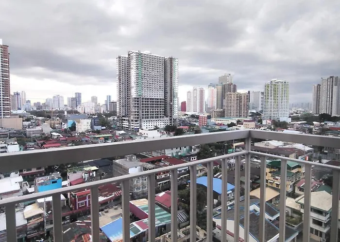 2 Bedroom Near Picc, Ccp, Wtc & Star At Coast Residences, Pasay