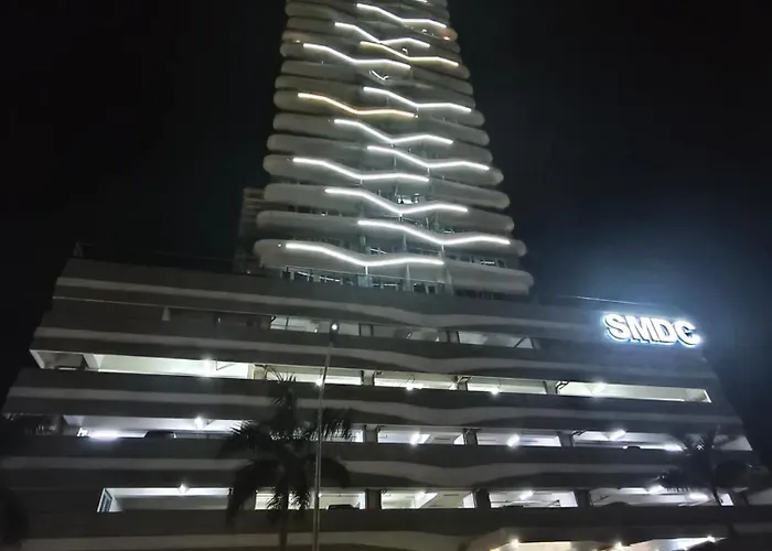2 Bedroom Near Picc, Ccp, Wtc & Star At Coast Residences, Pasay Apartment
